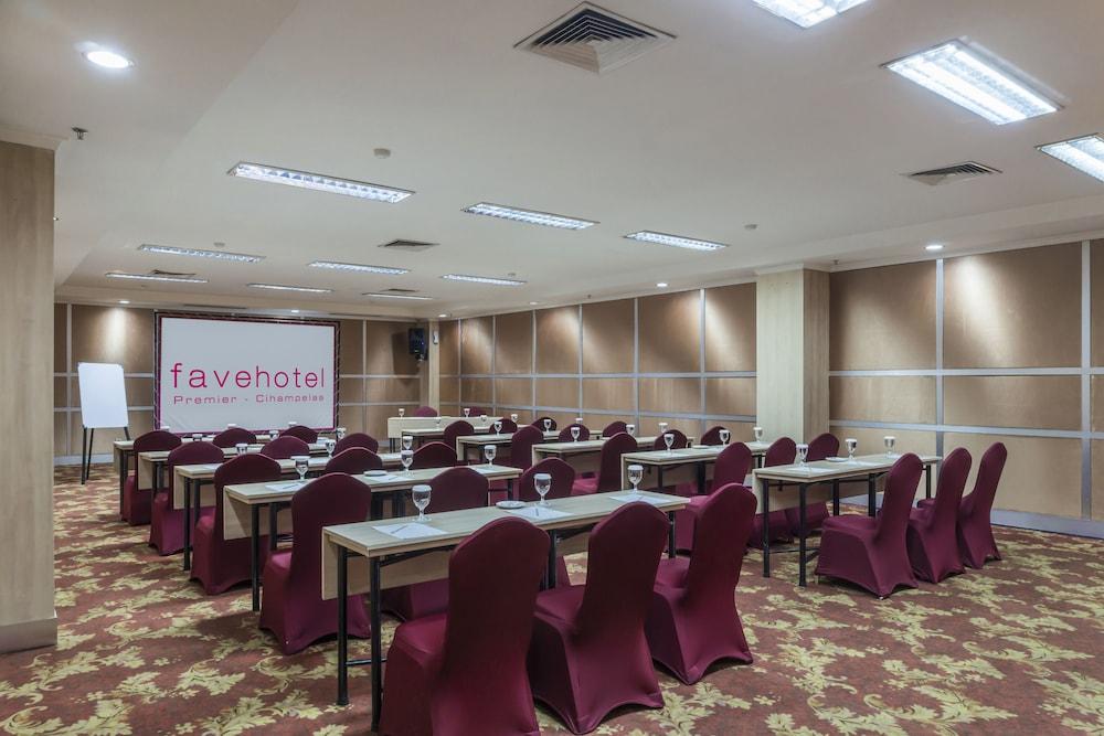 Favehotel Premier Cihampelas Bandung Exterior photo