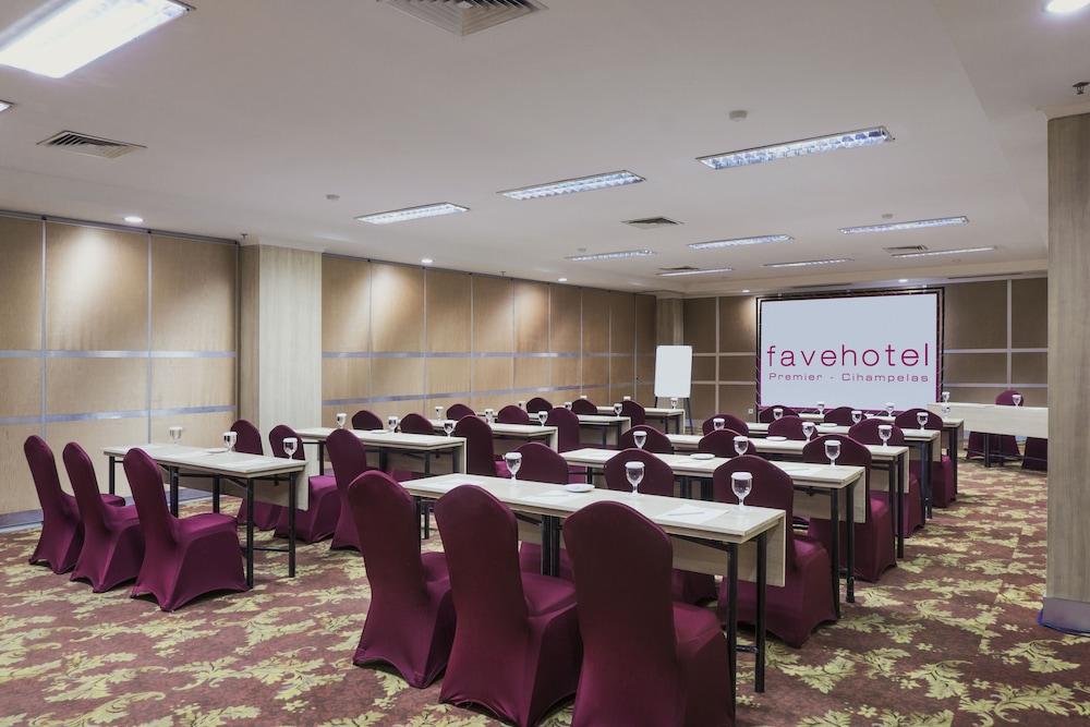 Favehotel Premier Cihampelas Bandung Exterior photo