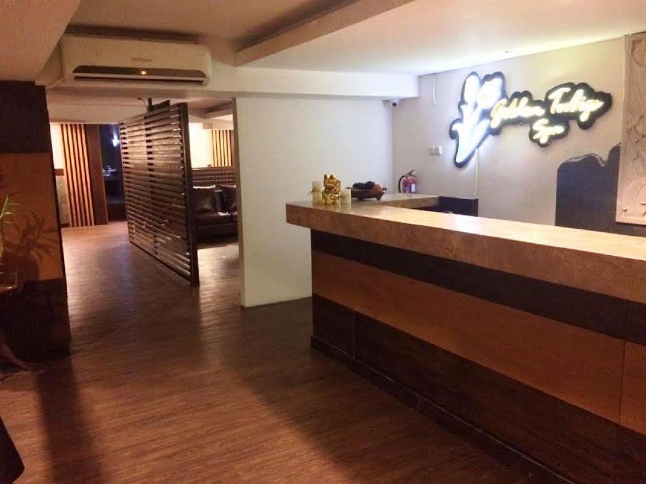 Favehotel Premier Cihampelas Bandung Exterior photo